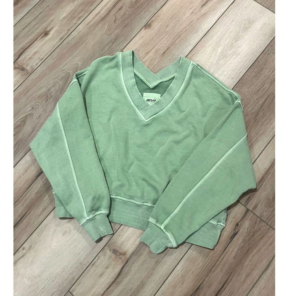 Aerie Sweatshirt V Neck Cropped Green Athleisure Comfy XS